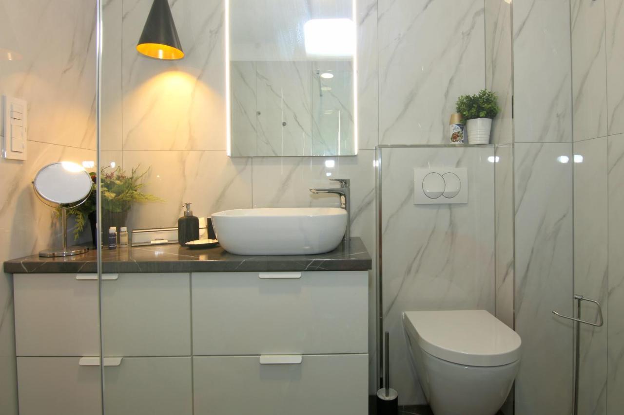 Apartments Tona ザボリッチ エクステリア 写真
