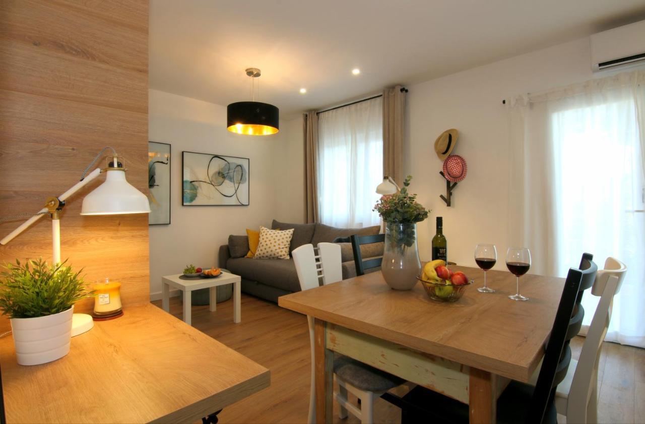 Apartments Tona ザボリッチ エクステリア 写真
