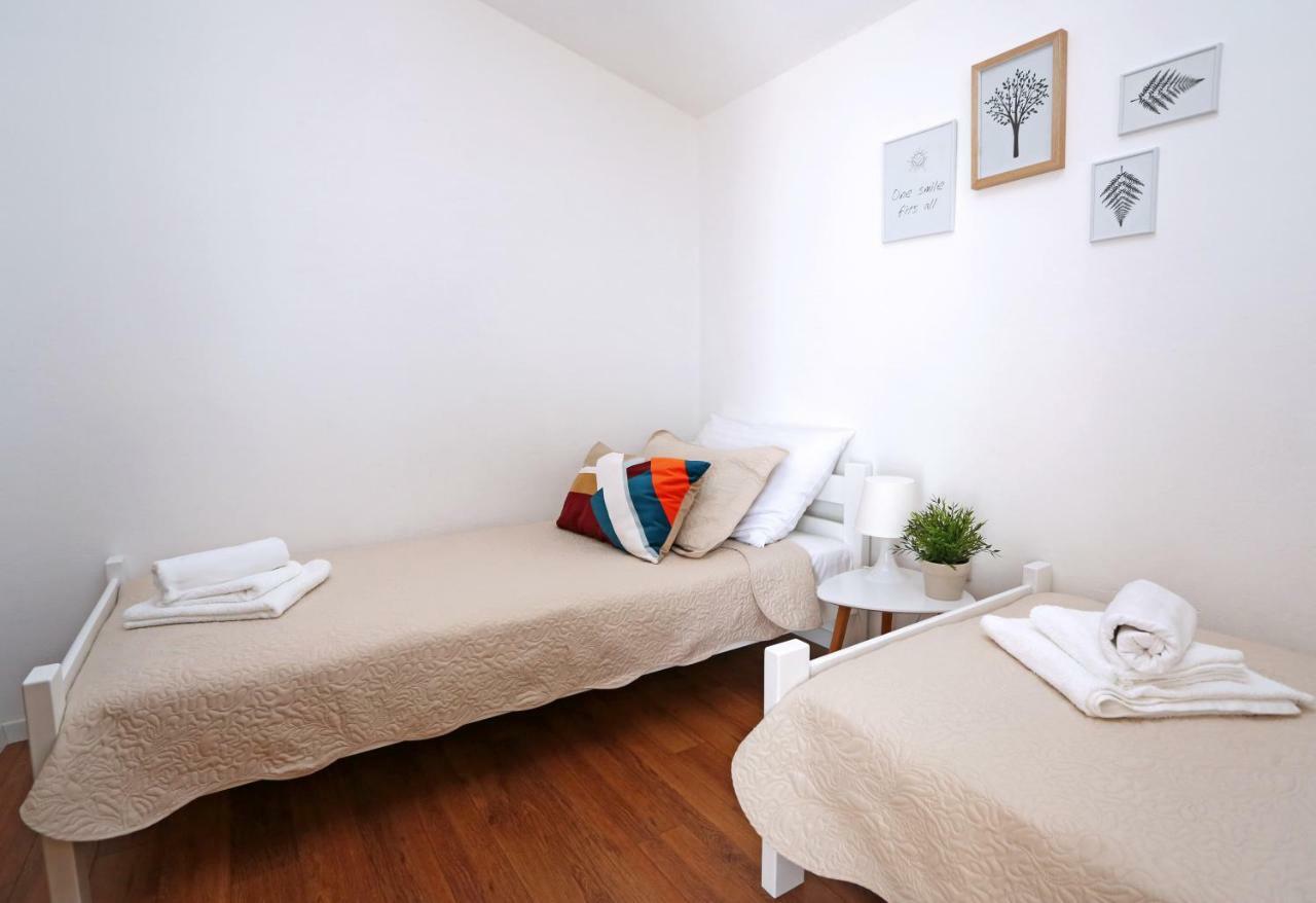 Apartments Tona ザボリッチ エクステリア 写真