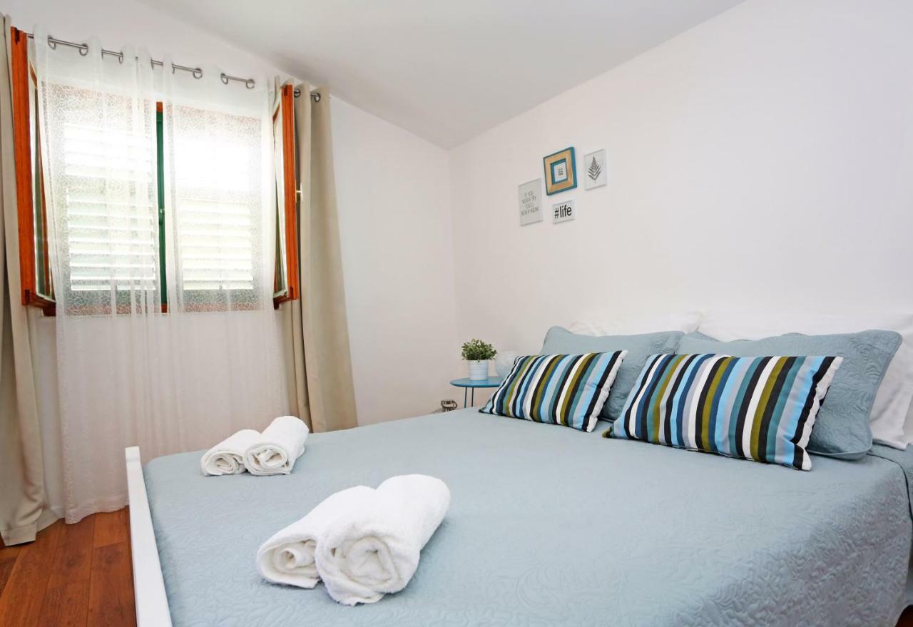 Apartments Tona ザボリッチ エクステリア 写真