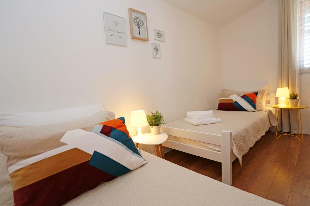 Apartments Tona ザボリッチ エクステリア 写真
