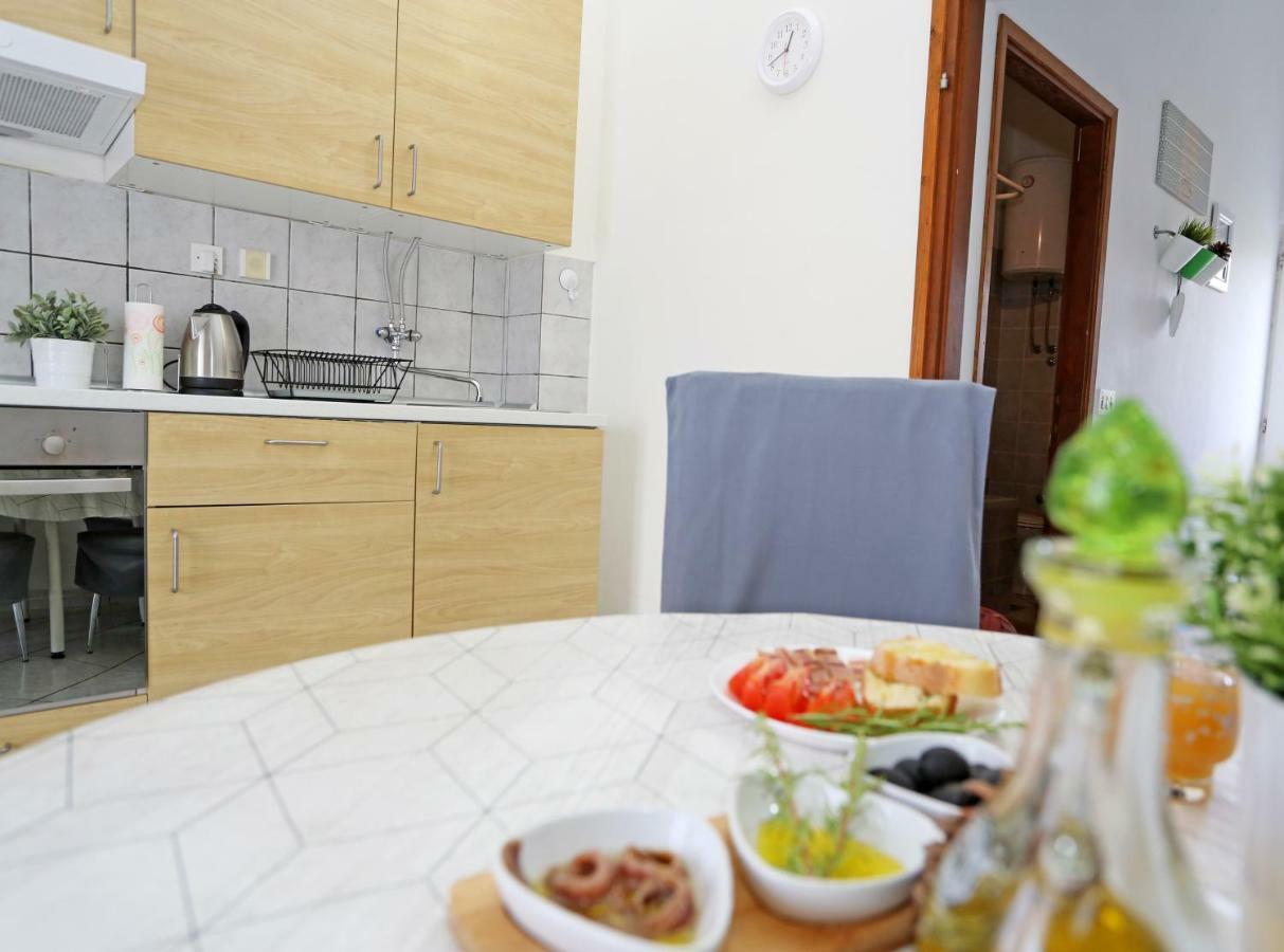 Apartments Tona ザボリッチ エクステリア 写真